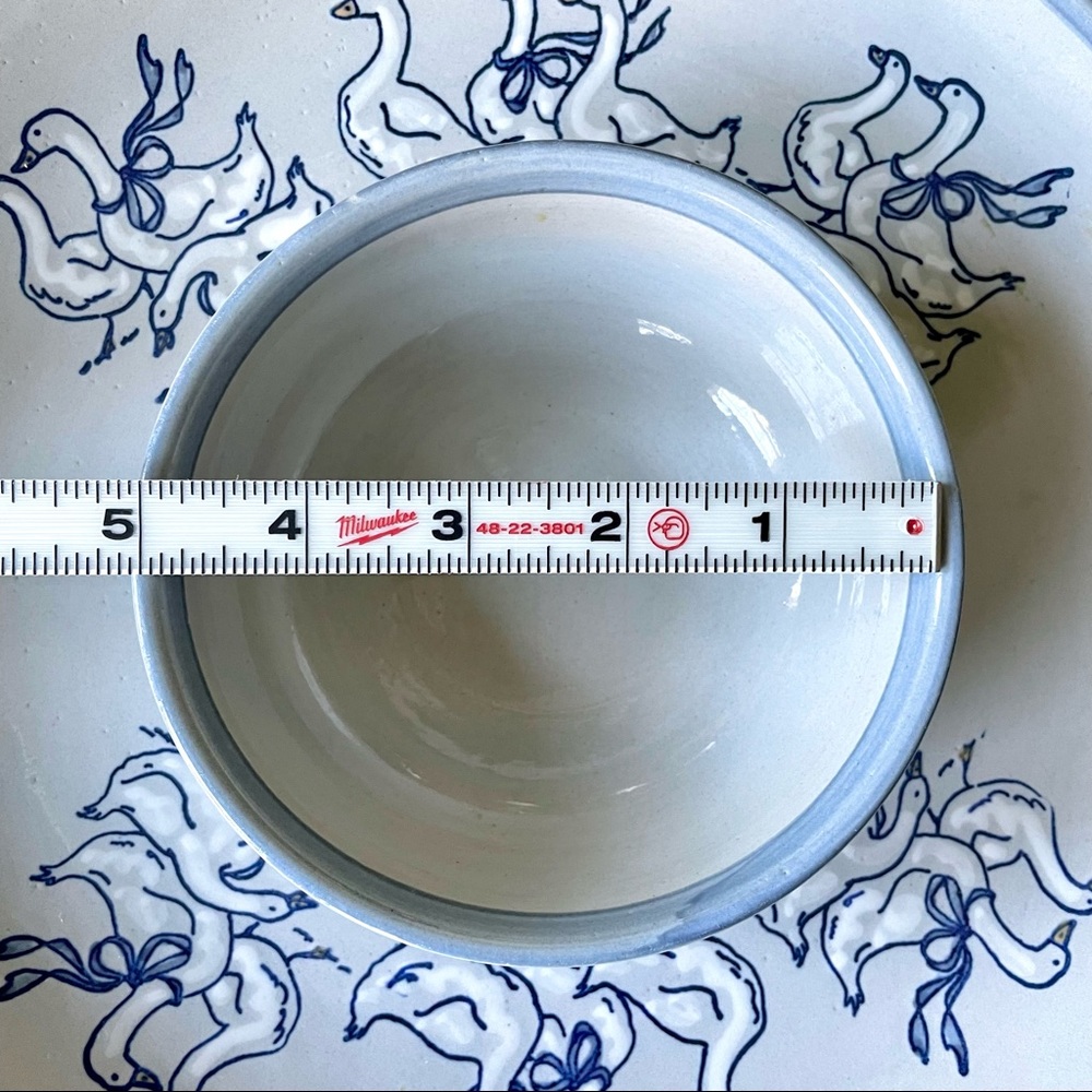 Louisville Stoneware•VINTAGE and LIKE NEW•Gaggle of Geese•Chip/Dip Platter+Bowl - Picture 13 of 15